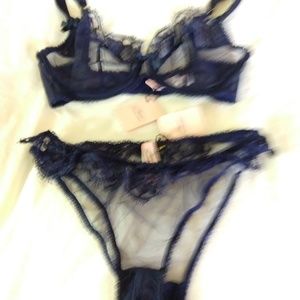 Agent Provocateur Piper 34D Bra & M3 Ouvert Panty